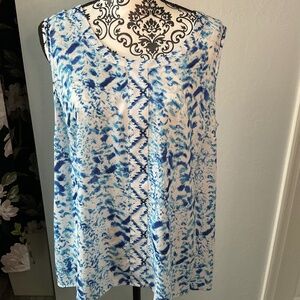 White and blue sleeveless shirt.